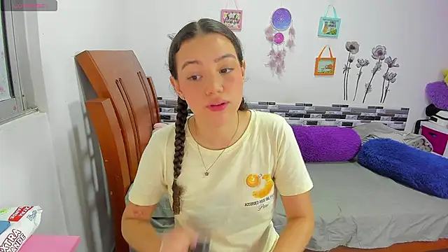 Snapshot of Angela_hank2 chatting on 14, 5, 2026 Angela hank2 online show from 14, 5, 2026