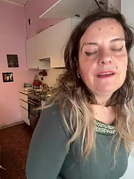 Sunbelxx online show from 22, 4, 2026