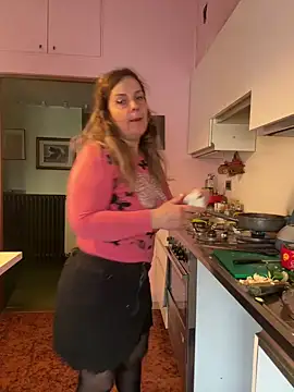 Sunbelxx online show from 15, 4, 2026