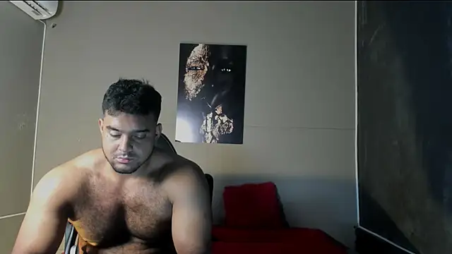 Big furry bear13 online show from 17, 4, 2026