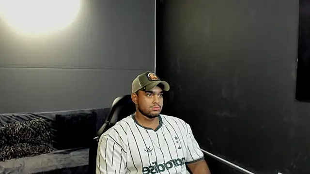 Big furry bear13 online show from 8, 11, 2025