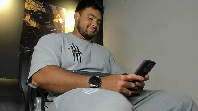 Snapshot of Big_furry_bear13 chatting on 10, 6, 2026 Big furry bear13 online show from 10, 6, 2026