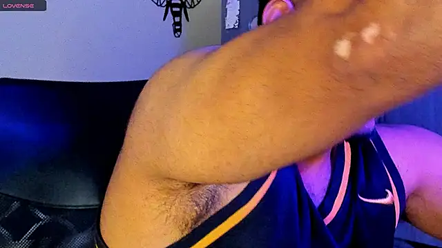 Big furry bear13 online show from 8, 2, 2025