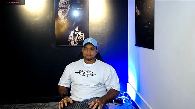 Big furry bear13 online show from 8, 1, 2026