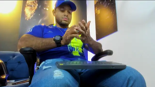 Big furry bear13 online show from 27, 11, 2025