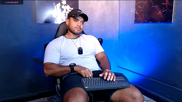 Big furry bear13 online show from 8, 10, 2025