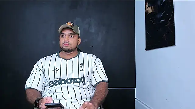 Big furry bear13 online show from 14, 2, 2026