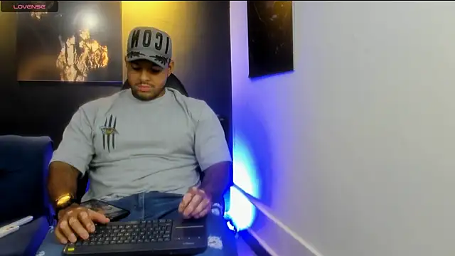 Big furry bear13 online show from 7, 11, 2025