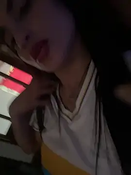 sunshine uwu22 online show from 4, 7, 2026