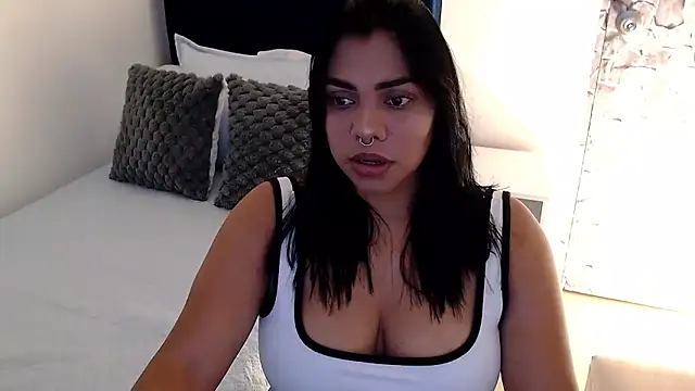 angela santana  online show from 27, 9, 2025
