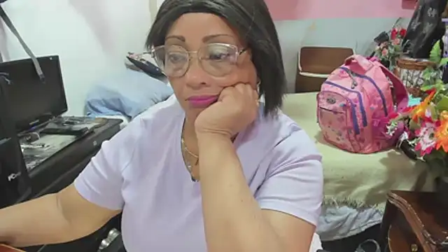 Snapshot of Mrs_mommy_ chatting on 19, 7, 2026 Mrs mommy online show from 19, 7, 2026