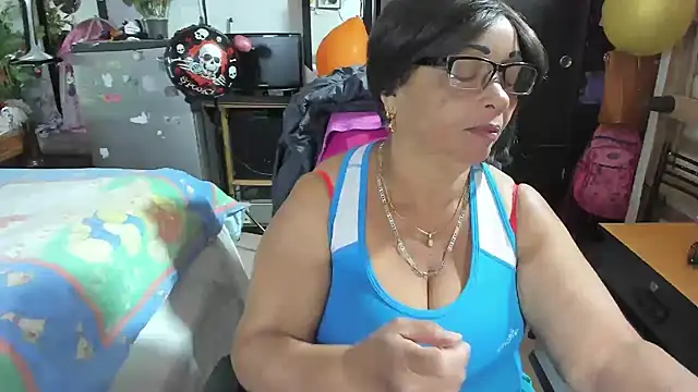 Snapshot of Mrs_mommy_ chatting on 1, 11, 2025 Mrs mommy online show from 1, 11, 2025