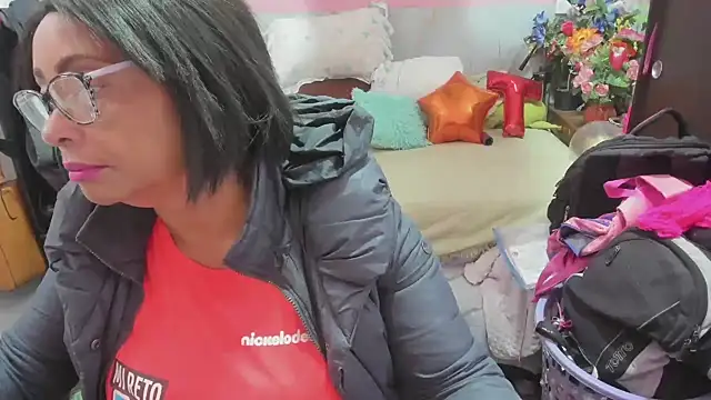 Mrs mommy  online show from 4, 5, 2026