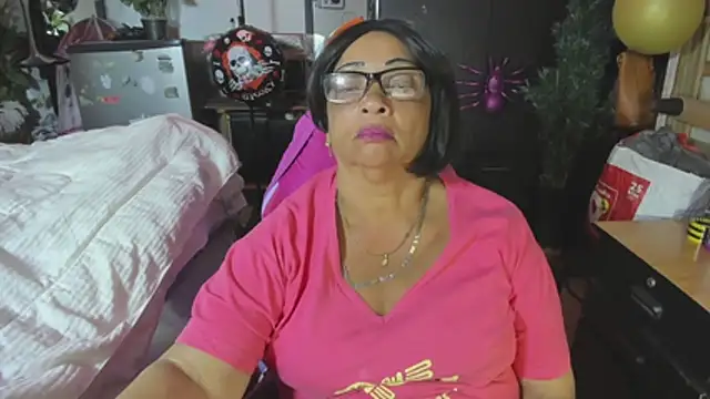 Snapshot of Mrs_mommy_ chatting on 7, 11, 2025 Mrs mommy online show from 7, 11, 2025