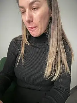 HotXMom online show from 14, 1, 2026