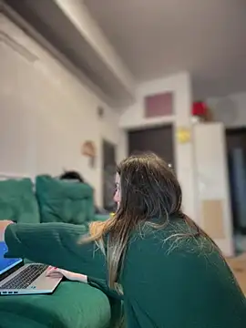 HotXMom online show from 27, 2, 2026