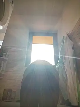 HotXMom online show from 22, 4, 2026