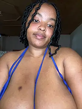 Snapshot of Linahlove chatting on 18, 2, 2025 Linahlove online show from 18, 2, 2025