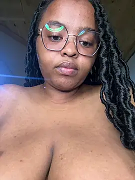 Snapshot of Linahlove chatting on 16, 3, 2025 Linahlove online show from 16, 3, 2025