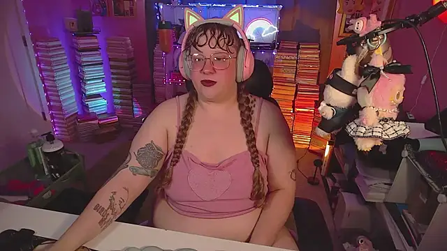 Snapshot of FatVeronica chatting on 29, 6, 2026 FatVeronica online show from 29, 6, 2026