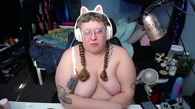 FatVeronica online show from 22, 2, 2025
