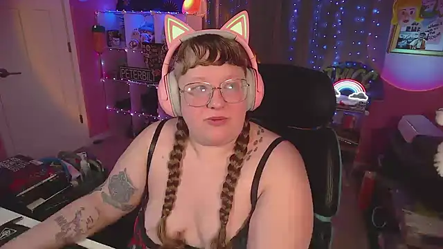 FatVeronica online show from 5, 2, 2026