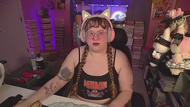 Snapshot of FatVeronica chatting on 27, 6, 2026 FatVeronica online show from 27, 6, 2026