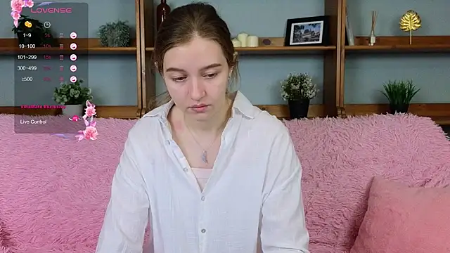 Ksuhesa online show from 3, 11, 2025