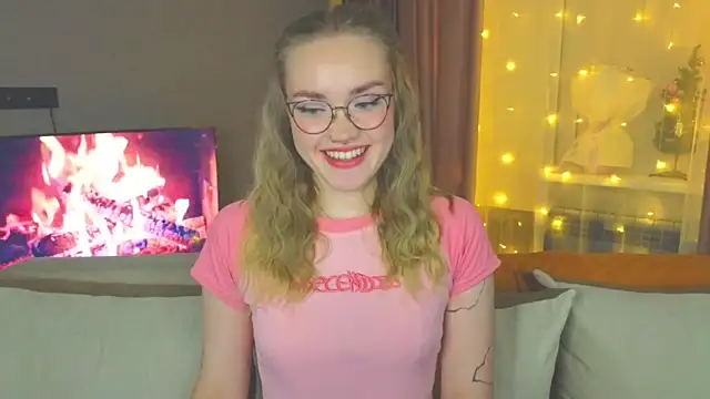 Aurora Golden1 online show from 24, 12, 2024