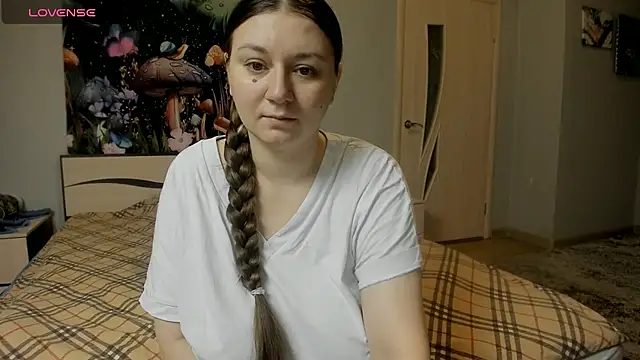 AlisaBacker online show from 2, 12, 2025