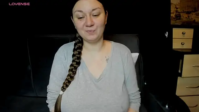 Snapshot of AlisaBacker chatting on 5, 6, 2026 AlisaBacker online show from 5, 6, 2026