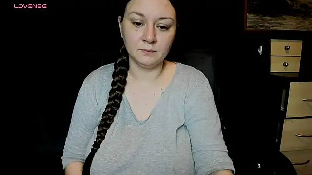 AlisaBacker online show from 13, 7, 2026