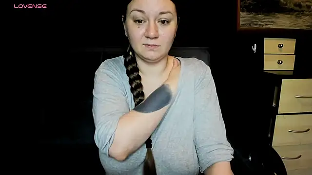 AlisaBacker online show from 4, 7, 2026
