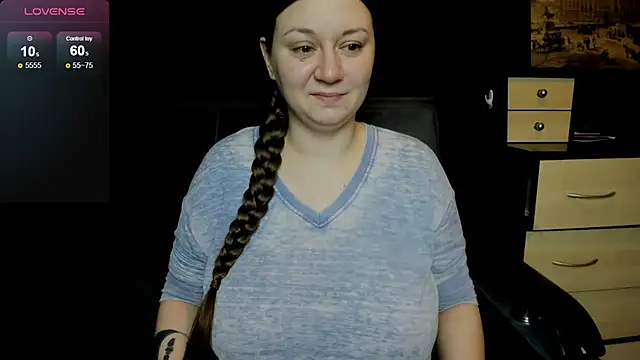 AlisaBacker online show from 12, 4, 2026