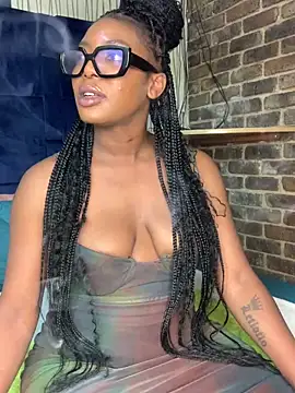 Snapshot of Ass-Queen chatting on 11, 9, 2025 Ass-Queen online show from 11, 9, 2025