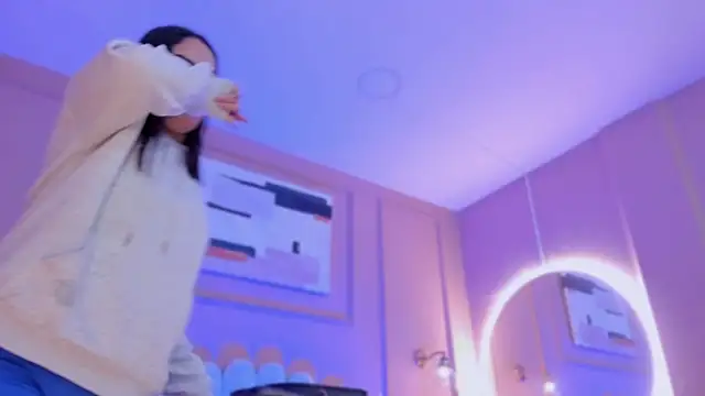 lia ass  online show from 13, 11, 2025