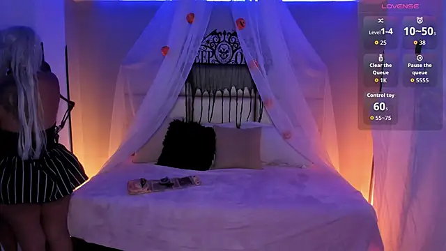 Snapshot of kristen_kassi chatting on 31, 10, 2025 kristen kassi online show from 31, 10, 2025