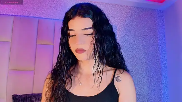 Summer walkerr online show from 1, 3, 2025