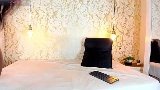 Snapshot of NATALIE_PARKERR chatting on 22, 10, 2025 NATALIE PARKERR online show from 22, 10, 2025