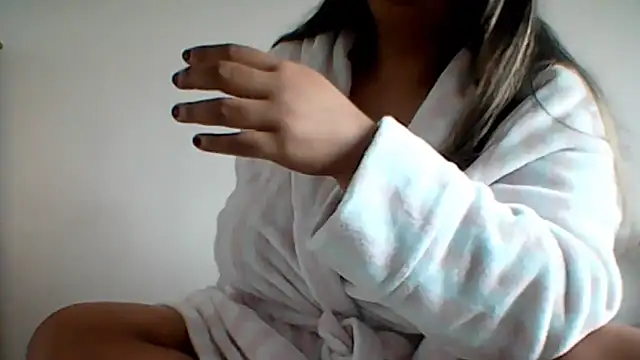 ArisaGonzalez online show from 2, 2, 2026