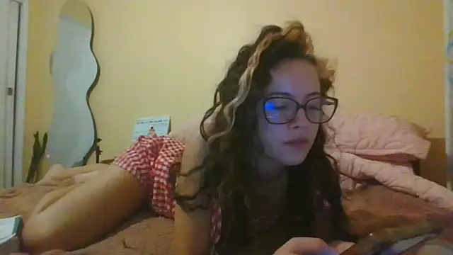 frikigyal online show from 17, 1, 2025