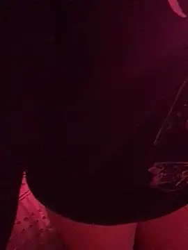 KesshoOppaii online show from 30, 1, 2025