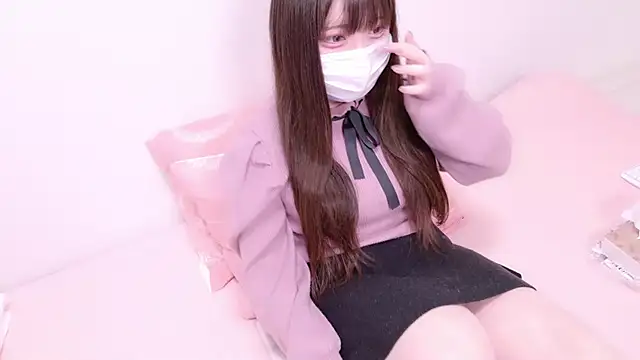 x--Miu--x online show from 4, 2, 2025
