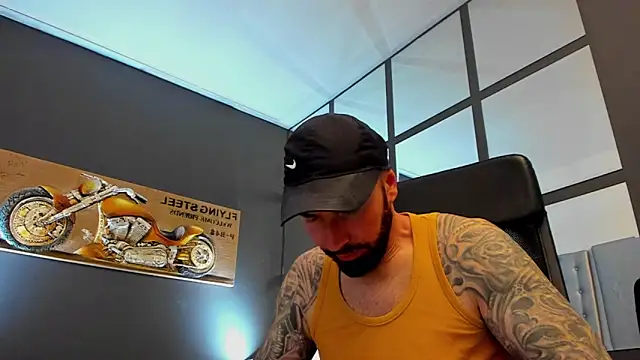 Snapshot of AronGrant chatting on 2, 5, 2026 AronGrant online show from 2, 5, 2026