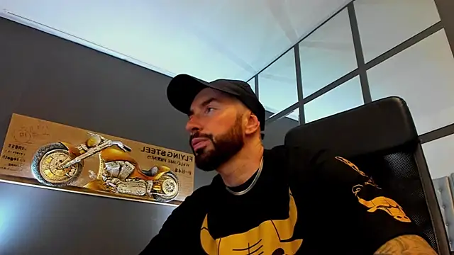 Snapshot of AronGrant chatting on 13, 6, 2026 AronGrant online show from 13, 6, 2026