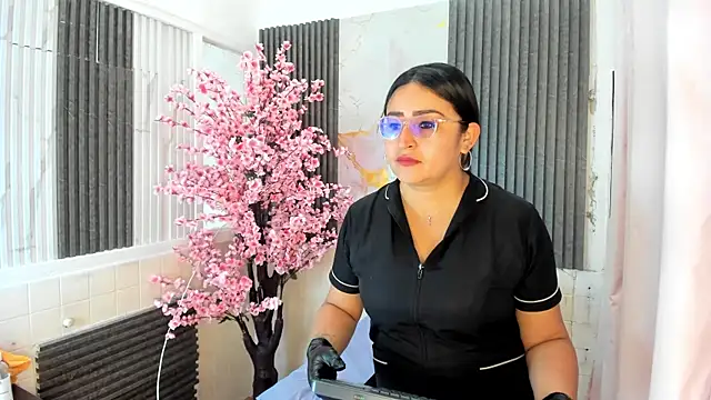 Snapshot of kate_evans1 chatting on 25, 6, 2026 kate evans1 online show from 25, 6, 2026