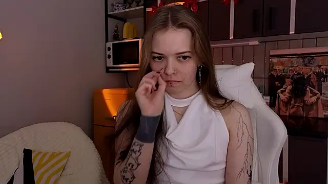 doll lol  online show from 13, 2, 2026