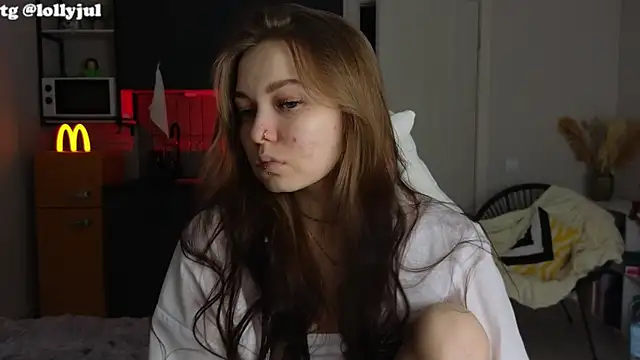 doll lol  online show from 22, 10, 2025