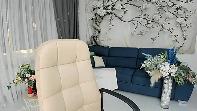 AgnieszkaBanana online show from 4, 4, 2026