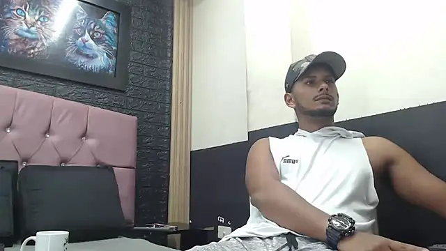 Snapshot of Chris_Dick23 chatting on 16, 10, 2025 Chris Dick23 online show from 16, 10, 2025